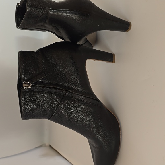 Roberto Del Carlo Black leather Ankle Boots 3" heel size 9 - Picture 1 of 9